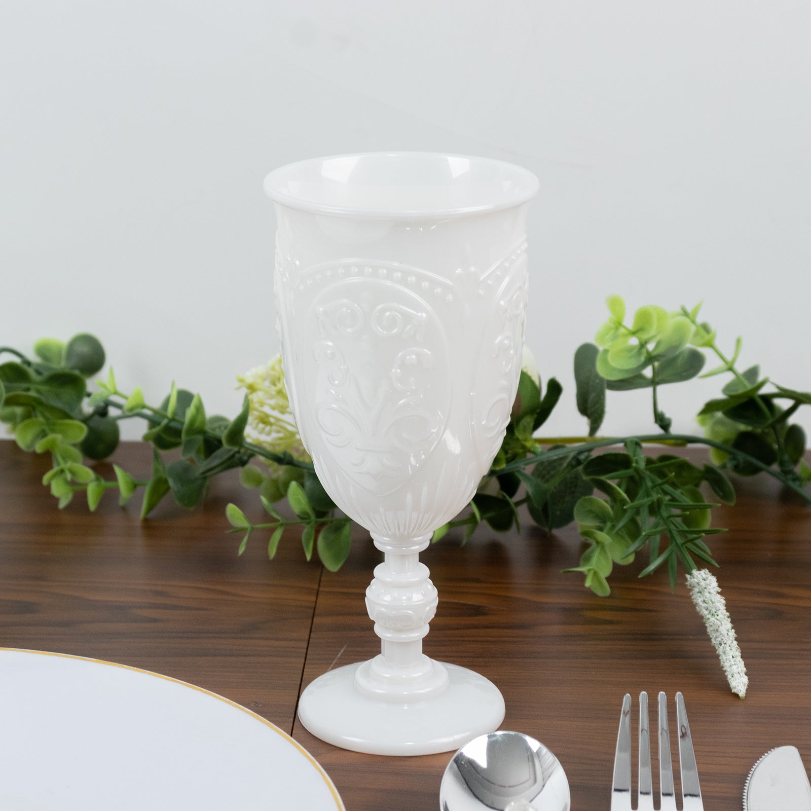 24-Pack Plastic Vintage Goblets – 10oz Pearl White Retro Embossed Wine Glasses, Elegant Water & Juice Cups - 7" Tall